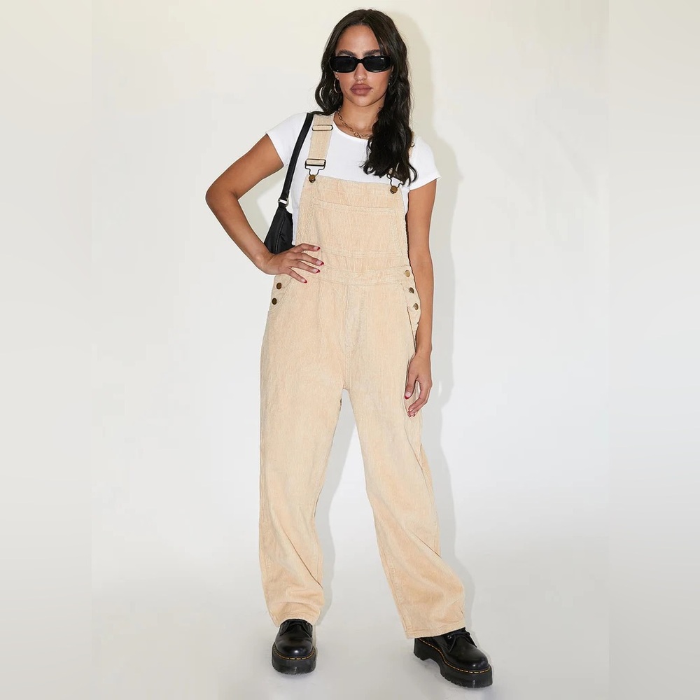 Princess Polly Corduroy tan/cream overalls us6 medium